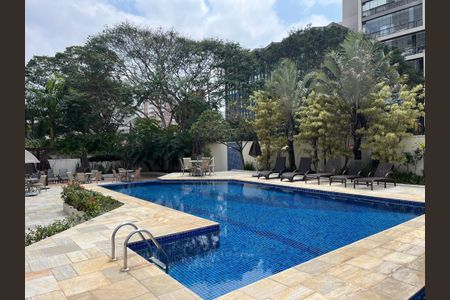 Apartamento para alugar com 120m², 3 quartos e 2 vagas Apartamento para alugar com 120m², 3 quartos e 2 vagasÁrea comum - Piscina