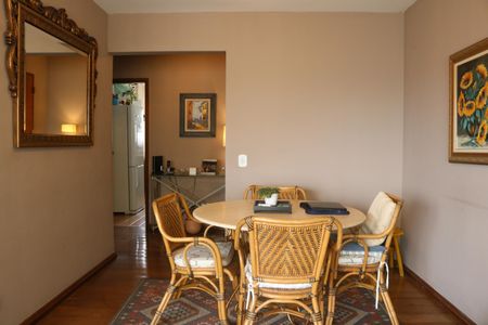 Apartamento para alugar com 120m², 3 quartos e 2 vagasSala