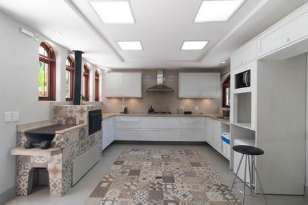 Casa à venda com 700m², 4 quartos e 4 vagasCozinha