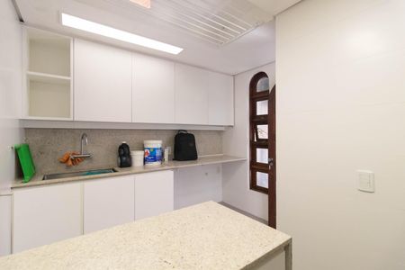 Casa à venda com 700m², 4 quartos e 4 vagasÁrea de Serviço