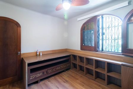 Casa à venda com 700m², 4 quartos e 4 vagasQuarto 2