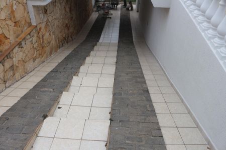 Casa à venda com 245m², 4 quartos e 4 vagasGaragem