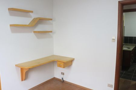 Casa à venda com 245m², 4 quartos e 4 vagasQuarto 2