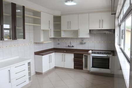 Casa à venda com 245m², 4 quartos e 4 vagasCozinha