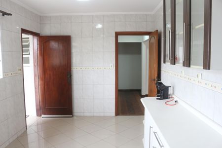 Casa à venda com 245m², 4 quartos e 4 vagasCozinha
