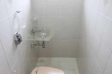 Casa à venda com 245m², 4 quartos e 4 vagasLavabo