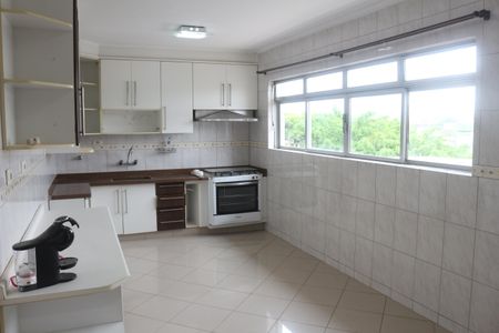 Casa à venda com 245m², 4 quartos e 4 vagasCozinha