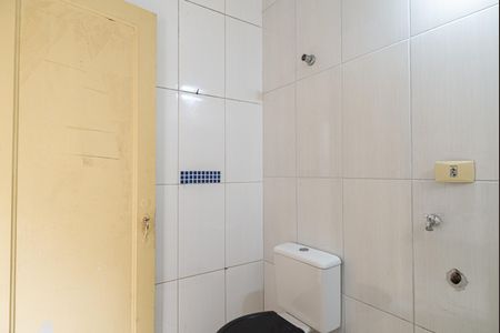 Studio à venda com 32m², 1 quarto e sem vaga Studio à venda com 32m², 1 quarto e sem vagaBanheiro Social