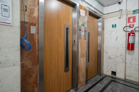 Studio à venda com 32m², 1 quarto e sem vaga Studio à venda com 32m², 1 quarto e sem vagaÁrea comum - Elevador