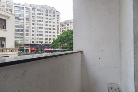 Studio à venda com 32m², 1 quarto e sem vaga Studio à venda com 32m², 1 quarto e sem vagaVaranda