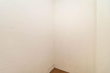 Apartamento para alugar com 130m², 3 quartos e sem vaga Apartamento para alugar com 130m², 3 quartos e sem vagaQuarto de Serviço