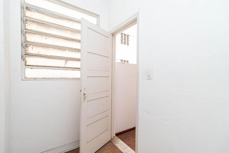 Apartamento para alugar com 130m², 3 quartos e sem vaga Apartamento para alugar com 130m², 3 quartos e sem vagaQuarto de Serviço