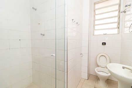 Apartamento para alugar com 130m², 3 quartos e sem vaga Apartamento para alugar com 130m², 3 quartos e sem vagaBanheiro Social
