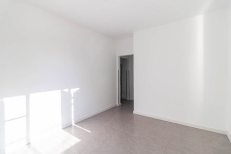 Quarto de apartamento à venda com 1 quarto, 40m² em Menino Deus, Porto Alegre