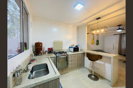 Casa de condomínio para alugar com 108m², 2 quartos e 2 vagasCozinha