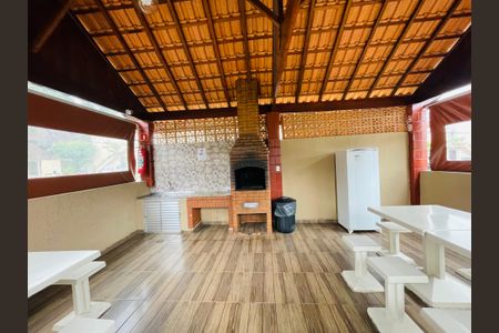 Casa de condomínio para alugar com 108m², 2 quartos e 2 vagasÁrea comum - Churrasqueira