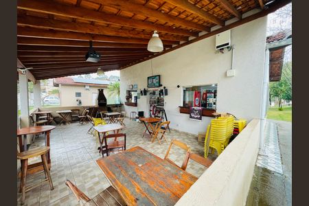 Casa de condomínio para alugar com 108m², 2 quartos e 2 vagasMercadinho