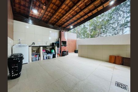 Casa de condomínio para alugar com 108m², 2 quartos e 2 vagasQuintal