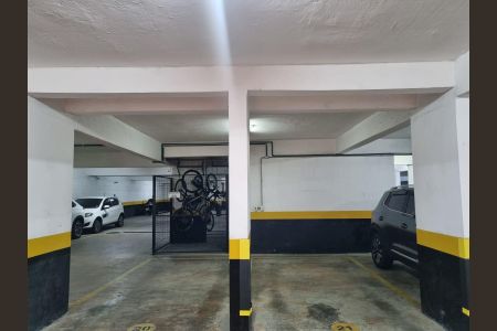 Apartamento à venda com 80m², 2 quartos e 2 vagas Apartamento à venda com 80m², 2 quartos e 2 vagasGaragem