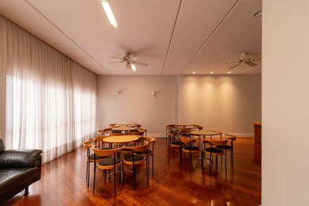 Apartamento para alugar com 89m², 2 quartos e 2 vagas Apartamento para alugar com 89m², 2 quartos e 2 vagasÁrea comum - Salão de festas