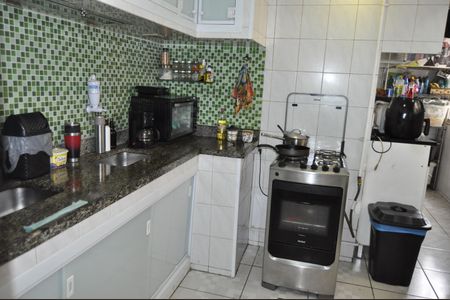 Apartamento à venda com 64m², 3 quartos e sem vagaCozinha