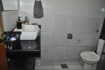 Apartamento à venda com 64m², 3 quartos e sem vagaBanheiro 1