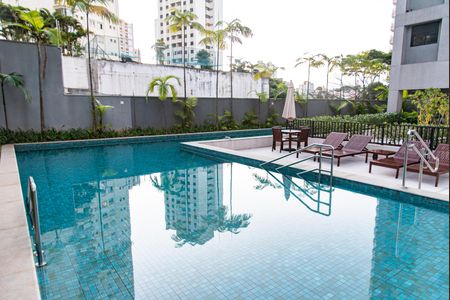 Apartamento à venda com 65m², 2 quartos e 1 vagaÁrea comum - Piscina