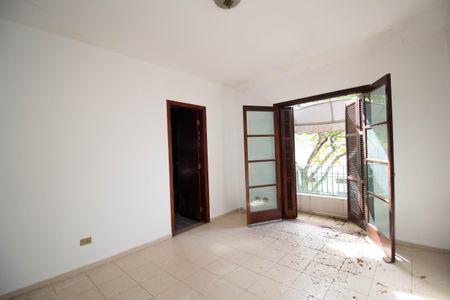 Casa para alugar com 300m², 5 quartos e 4 vagasSuíte