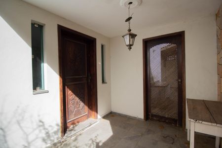 Casa para alugar com 300m², 5 quartos e 4 vagasHall de entrada