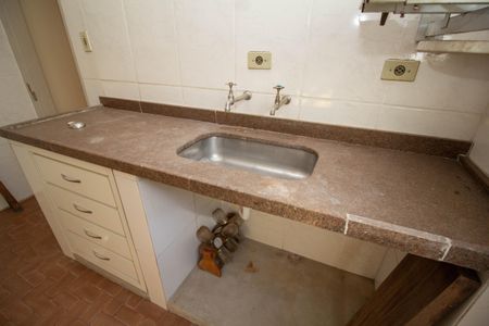 Casa para alugar com 300m², 5 quartos e 4 vagasEdícula - Cozinha