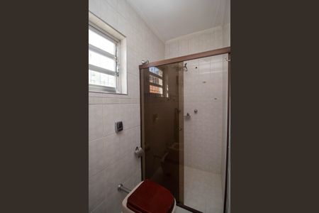 Casa para alugar com 300m², 5 quartos e 4 vagasBanheiro Social