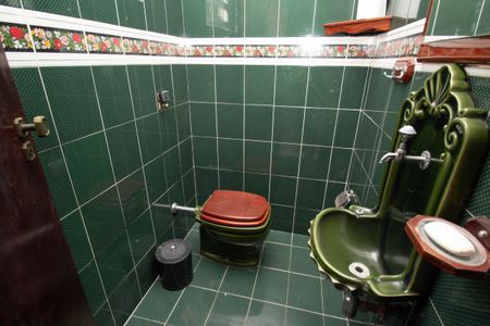 Casa para alugar com 300m², 5 quartos e 4 vagasLavabo