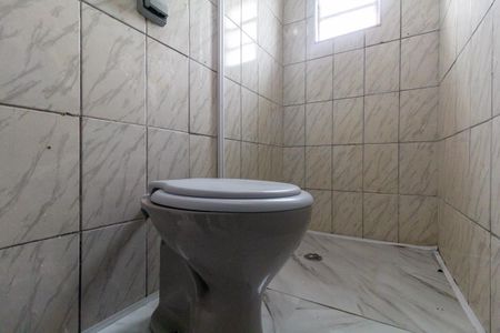 Casa para alugar com 70m², 2 quartos e sem vaga Casa para alugar com 70m², 2 quartos e sem vagaBanheiro