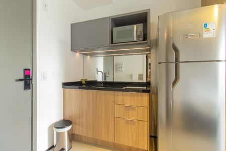 Cozinha de kitnet/studio à venda com 1 quarto, 25m² em Paraíso, São Paulo