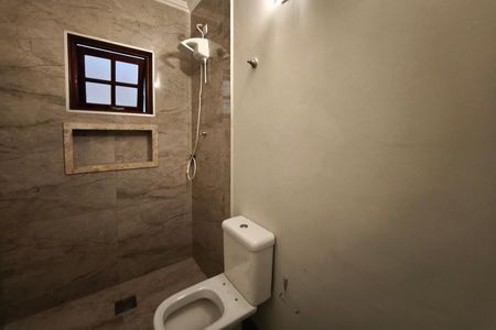 Casa à venda com 300m², 3 quartos e 7 vagas Casa à venda com 300m², 3 quartos e 7 vagasBanheiro Social