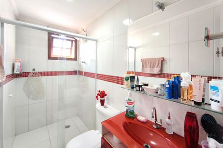 Casa à venda com 300m², 3 quartos e 7 vagas Casa à venda com 300m², 3 quartos e 7 vagasBanheiro Suíte