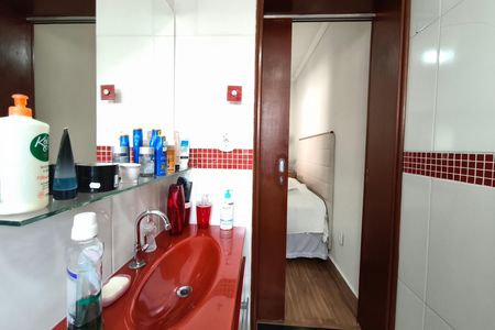 Casa à venda com 300m², 3 quartos e 7 vagas Casa à venda com 300m², 3 quartos e 7 vagasBanheiro Suíte