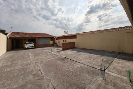 Casa à venda com 300m², 3 quartos e 7 vagas Casa à venda com 300m², 3 quartos e 7 vagasGaragem