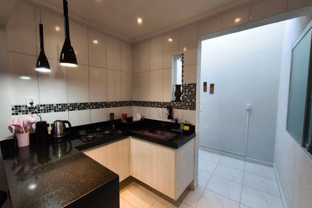Casa à venda com 300m², 3 quartos e 7 vagas Casa à venda com 300m², 3 quartos e 7 vagasCozinha
