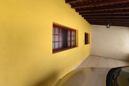 Casa à venda com 300m², 3 quartos e 7 vagas Casa à venda com 300m², 3 quartos e 7 vagasGaragem