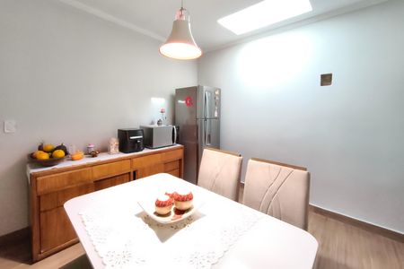 Casa à venda com 300m², 3 quartos e 7 vagas Casa à venda com 300m², 3 quartos e 7 vagasSala de Jantar
