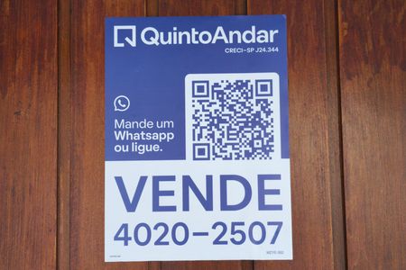 Casa à venda com 300m², 3 quartos e 7 vagas Casa à venda com 300m², 3 quartos e 7 vagasPlaquinha