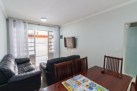 Sala de casa à venda com 3 quartos, 160m² em Cidade São Francisco, São Paulo