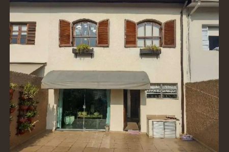 Casa à venda com 180m², 3 quartos e 2 vagasFoto 01