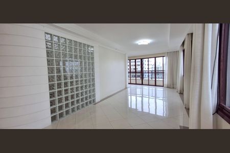 Apartamento para alugar com 316m², 5 quartos e 3 vagasSala