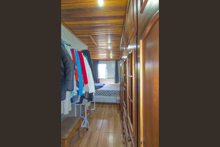 Casa à venda com 150m², 2 quartos e 2 vagas Casa à venda com 150m², 2 quartos e 2 vagasSuíte