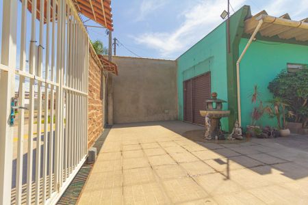 Casa à venda com 150m², 2 quartos e 2 vagas Casa à venda com 150m², 2 quartos e 2 vagasQuintal