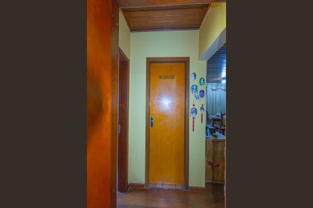 Casa à venda com 150m², 2 quartos e 2 vagas Casa à venda com 150m², 2 quartos e 2 vagasCorredor