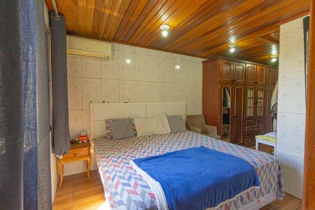 Casa à venda com 150m², 2 quartos e 2 vagas Casa à venda com 150m², 2 quartos e 2 vagasSuíte