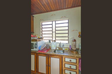 Casa à venda com 150m², 2 quartos e 2 vagas Casa à venda com 150m², 2 quartos e 2 vagasCozinha